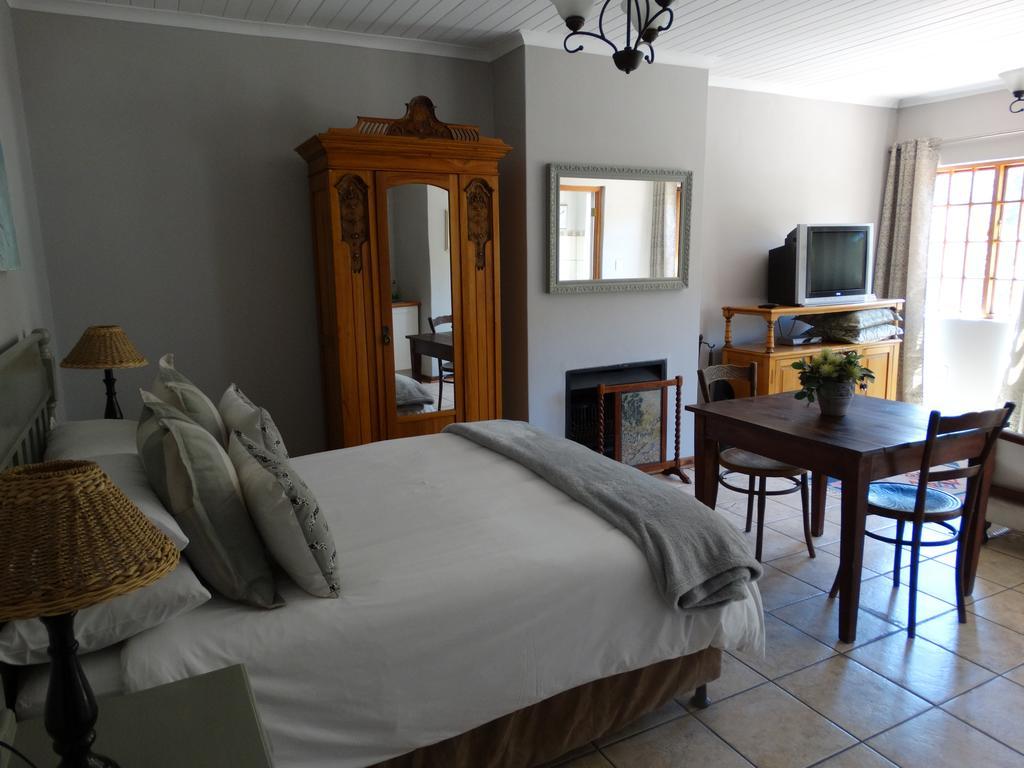 קלרנס By The Way Guesthouse חדר תמונה