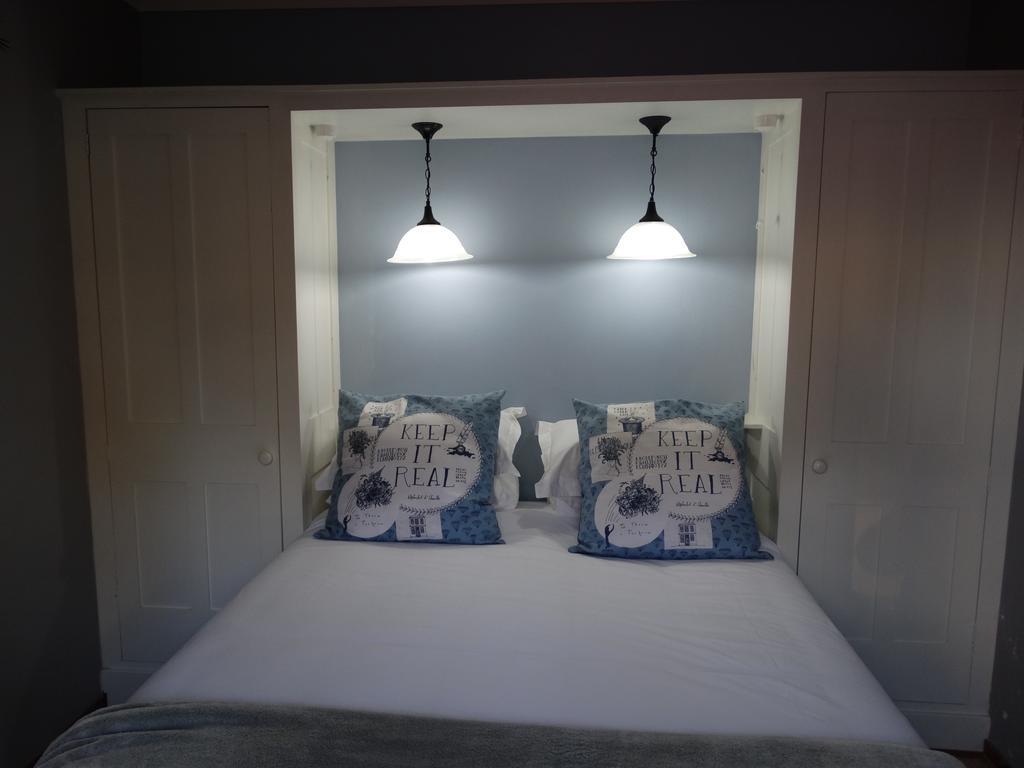 קלרנס By The Way Guesthouse חדר תמונה