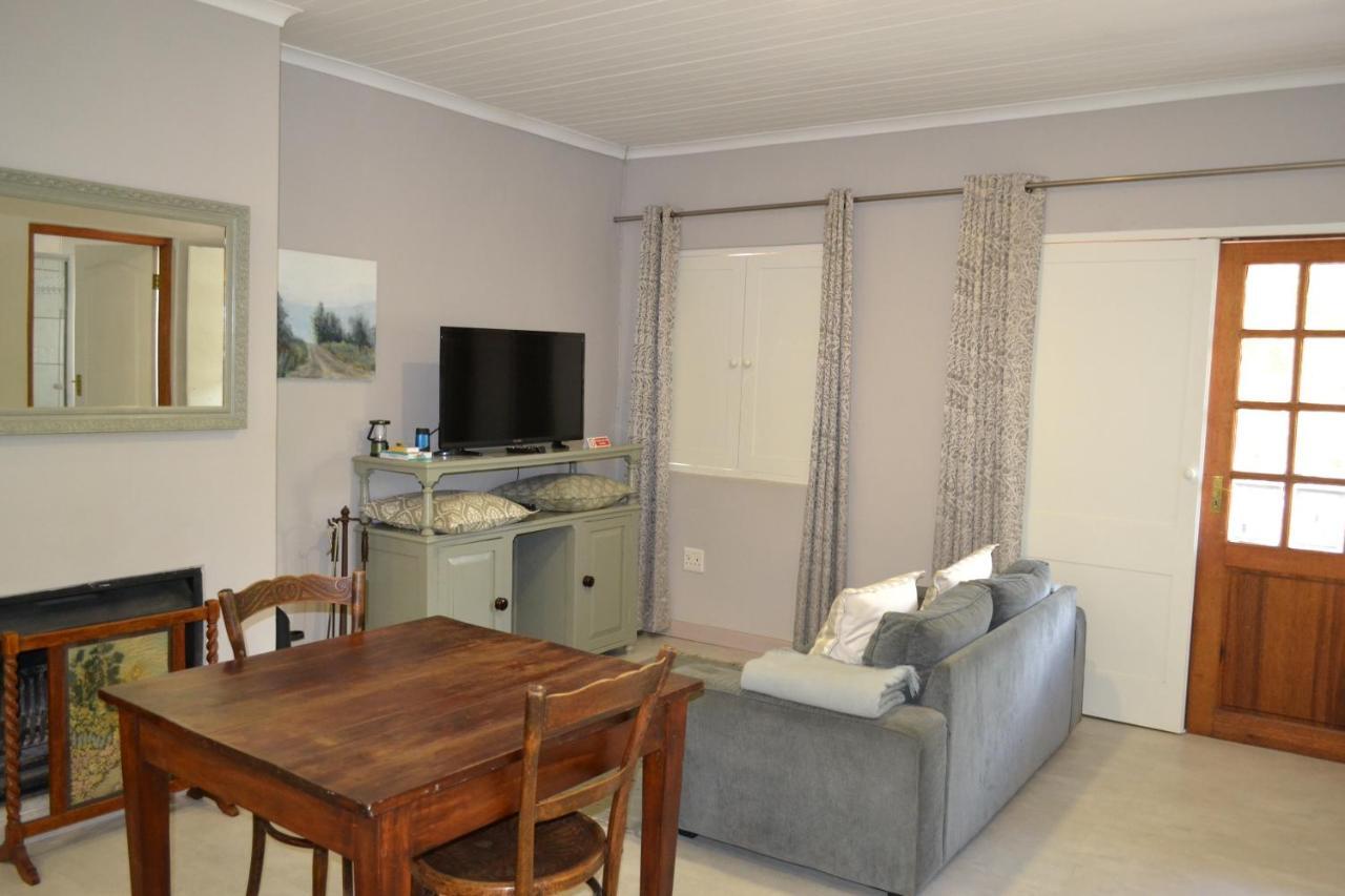 קלרנס By The Way Guesthouse מראה חיצוני תמונה